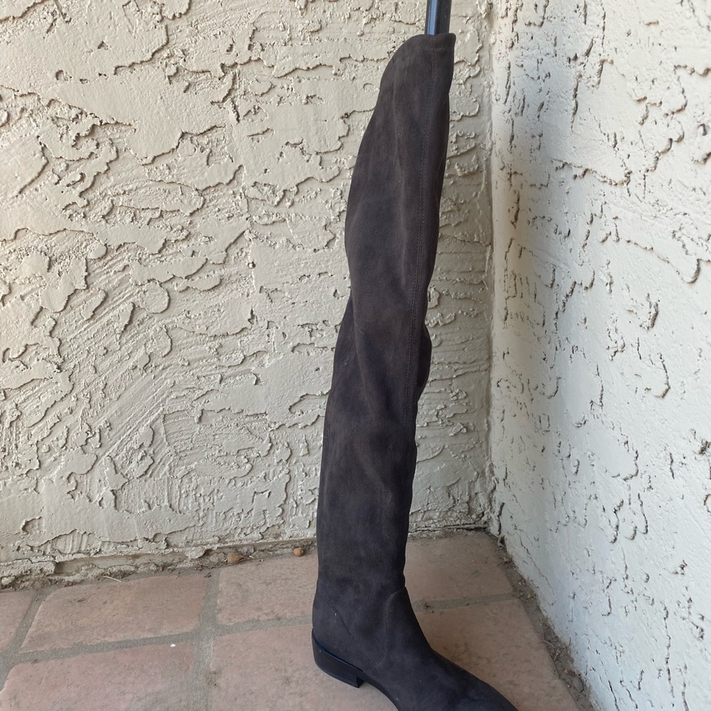 Stuart Weitzman Elegant Over-the-Knee Boots - Picture 3 of 7